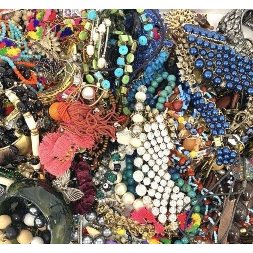 15+ Piece Mixed Fashion Costume Jewelry Lot All Wearable Modern Vintage Estate - Picture 4 of 7
